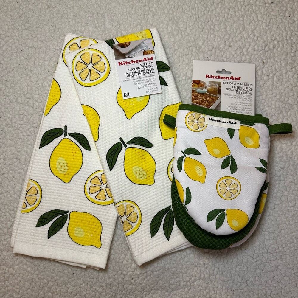 KitchenAid Lemon Kitchen Linen Set 4 Pieces (2 Towels 2 Mitts) NWT